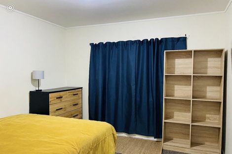 Photo of property in 2/9 George Street, Mangere East, Auckland, 2024