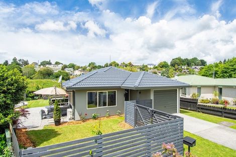 Photo of property in 25 Sunvale Place, Gate Pa, Tauranga, 3112
