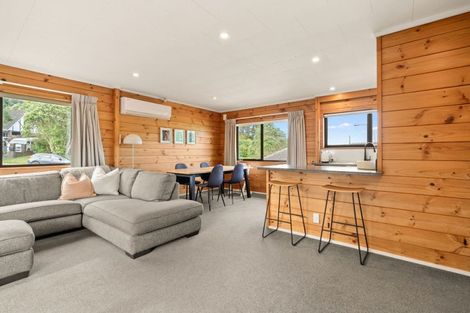 Photo of property in 115 Mark Avenue, Grenada Village, Wellington, 6037