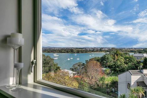 Photo of property in 1/33 Beach Haven Road, Beach Haven, Auckland, 0626