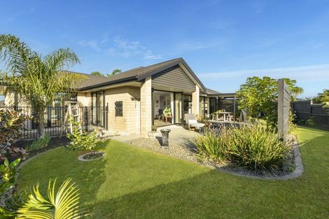 Photo of property in 1 Blanche Road, Papamoa Beach, Papamoa, 3118
