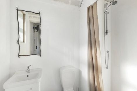 Photo of property in 19 Moyna Avenue, Dallington, Christchurch, 8061