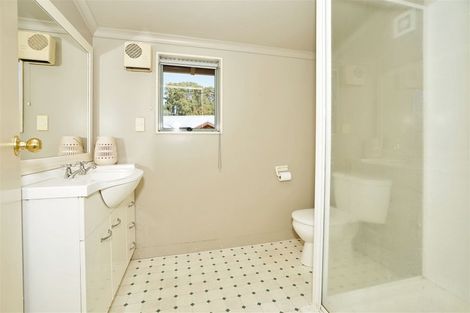 Photo of property in 11 Strata View, Western Heights, Hamilton, 3200