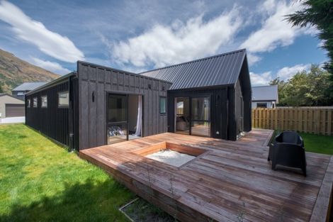 Photo of property in 7 Bathans Lane, Lake Hayes, Queenstown, 9304