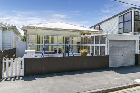 Photo of property in 30 Lavaud Street, Berhampore, Wellington, 6023