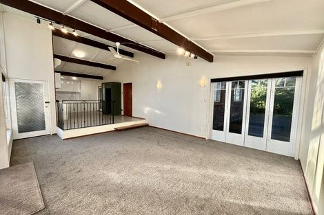 Photo of property in 52 Hope Farm Avenue, Pakuranga Heights, Auckland, 2010