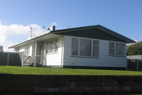 Photo of property in 50 Kimberley Grove, Westbrook, Palmerston North, 4412