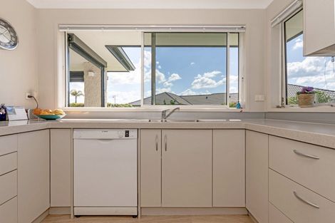 Photo of property in 27 Margaret Place, Lytton West, Gisborne, 4010
