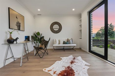 Photo of property in 240 Park Estate Road, Rosehill, Papakura, 2113