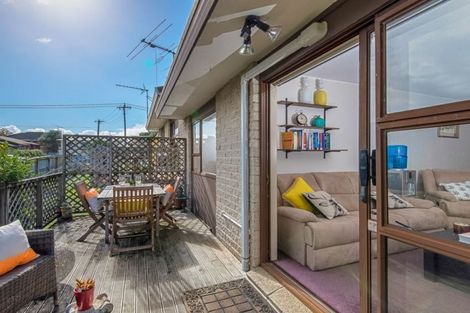 Photo of property in 2/8 Rutland Road, Mount Wellington, Auckland, 1051