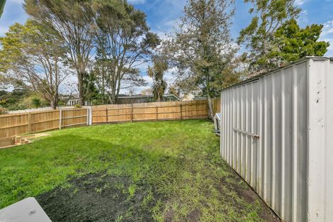 Photo of property in 2/77 Atkinson Road, Titirangi, Auckland, 0604
