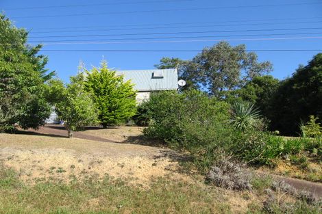 Photo of property in 4 Waiata Road, Onetangi, Waiheke Island, 1081