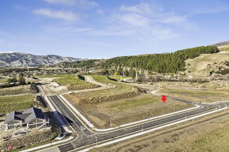 Photo of property in 17 Lake Mckay Drive, Luggate, 9382
