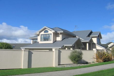 Photo of property in 11 Claverton Grove, Churton Park, Wellington, 6037