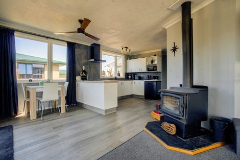 Photo of property in 17 Cross Street, Milton, 9220