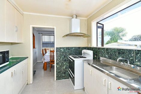 Photo of property in 14 Kemble Close, Mangere, Auckland, 2022