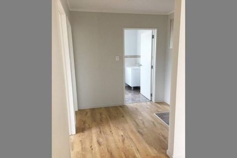 Photo of property in 20 Imperial Place, Henderson, Auckland, 0612