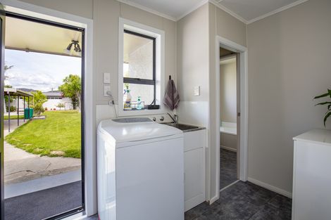 Photo of property in 27 Clutha Street, Alexandra, 9320