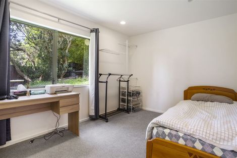 Photo of property in 2/23 Ludlow Terrace, Totara Vale, Auckland, 0627