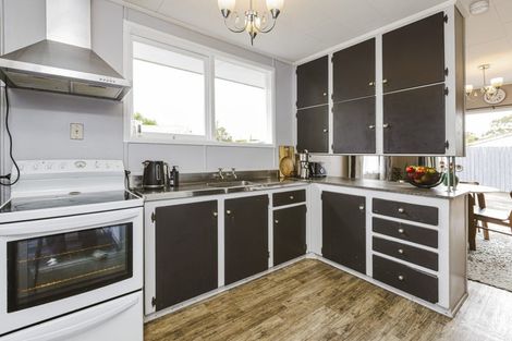 Photo of property in 34 Cramond Drive, Mangere East, Auckland, 2024