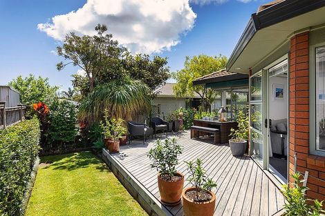 Photo of property in 1a Wesley Avenue, Mount Albert, Auckland, 1025