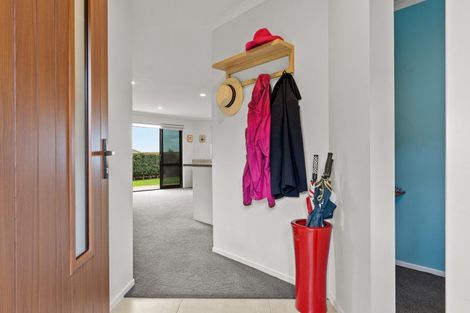 Photo of property in 17 Belvedere Place, Warkworth, 0910