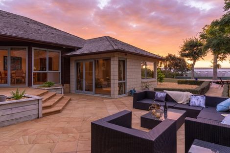 Photo of property in 84 Cooper Road, Ramarama, Drury, 2579