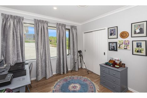 Photo of property in 21 Capstone Place, Te Kamo, Kamo, 0185