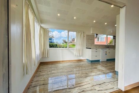 Photo of property in 24 Sunnyhill Crescent, Sunnyhills, Auckland, 2010