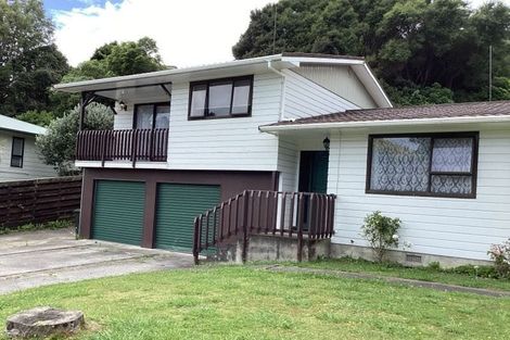 Photo of property in 37 Postgate Drive, Whitby, Porirua, 5024