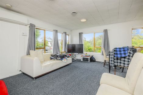 Photo of property in 302 Swanson Road, Henderson, Auckland, 0610