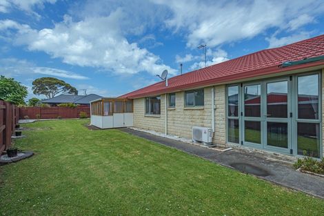 Photo of property in 72 Parnell Heights, Kelvin Grove, Palmerston North, 4414