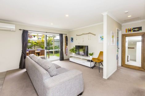 Photo of property in 62 Sunstone Crescent, Brown Owl, Upper Hutt, 5018