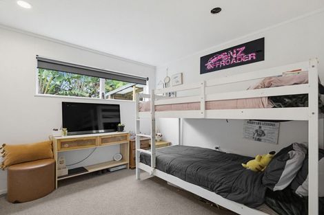 Photo of property in 2/33f Springs Road, Parakai, 0830