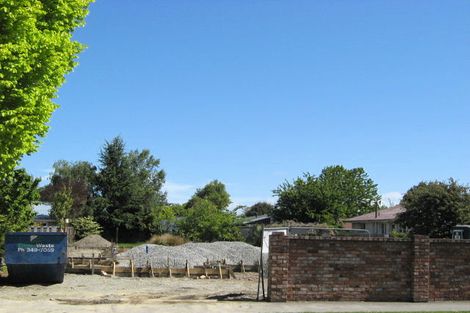 Photo of property in 225 Memorial Avenue, Burnside, Christchurch, 8053