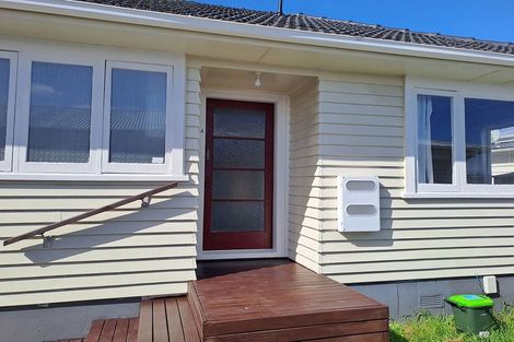 Photo of property in 3244a Great North Road, New Lynn, Auckland, 0600