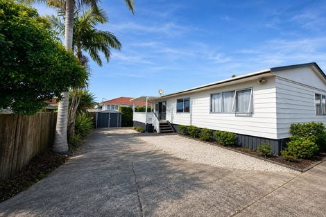 Photo of property in 2/36 Miro Street, New Lynn, Auckland, 0600