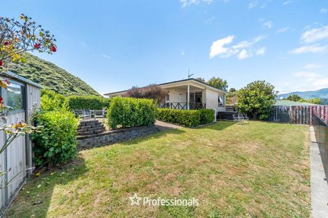 Photo of property in 3 Utah Grove, Totara Park, Upper Hutt, 5018