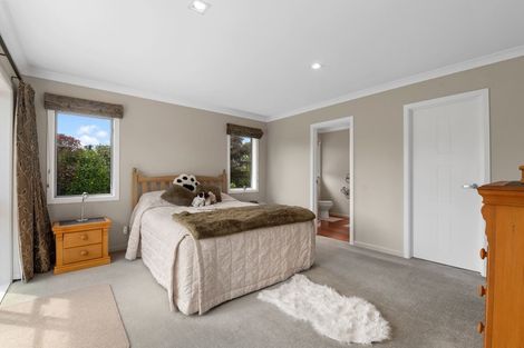 Photo of property in 16 Holden Avenue, Holdens Bay, Rotorua, 3010