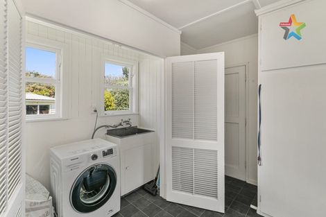 Photo of property in 6 Bryant Grove, Taita, Lower Hutt, 5011