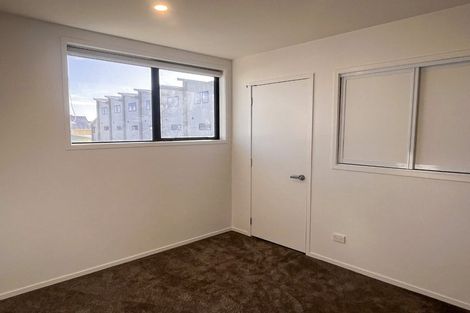 Photo of property in 12/232 Marine Parade, New Brighton, Christchurch, 8061
