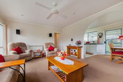 Photo of property in 29 Felgrove Street, Glendene, Auckland, 0602