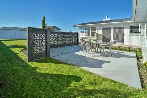 Photo of property in 612 Ballantyne Street, Frimley, Hastings, 4120