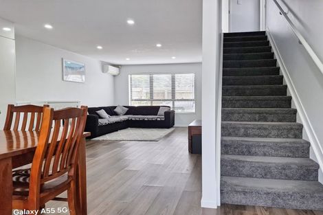 Photo of property in 62d Glendale Road, Glen Eden, Auckland, 0602