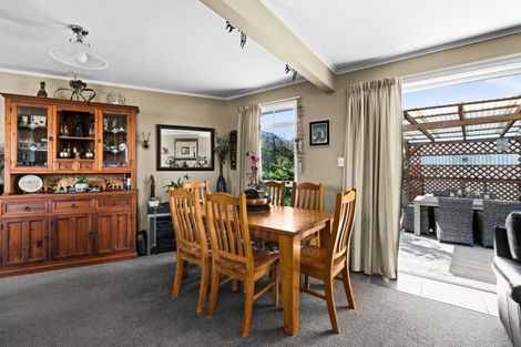 Photo of property in 16 Clarence Cox Crescent, Pirimai, Napier, 4112