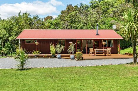 Photo of property in 2168 Akatarawa Road, Akatarawa Valley, Upper Hutt, 5372