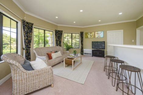 Photo of property in 5 Kilkenny Place, Fitzherbert, Palmerston North, 4410