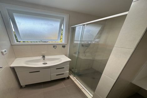 Photo of property in 12 Ennis Avenue, Pakuranga Heights, Auckland, 2010