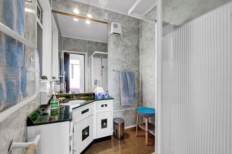 Photo of property in 10 Lawry Street, Moturoa, New Plymouth, 4310