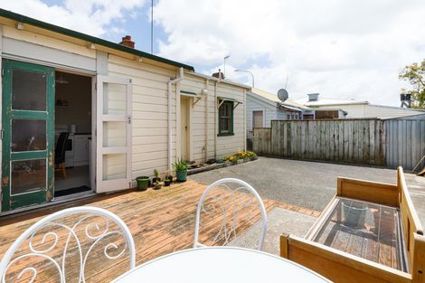 Photo of property in 85 Waldegrave Street, Palmerston North, 4410